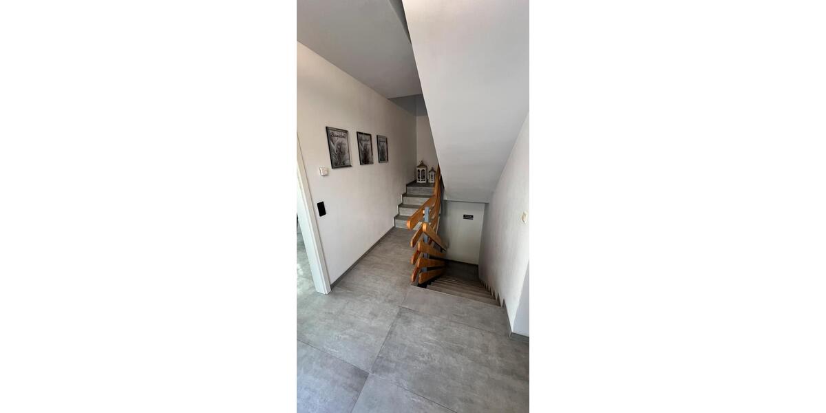 Doppelhaushälfte Lippstadt - 5 Zimmer, 151 m&sup2;, 550.000&euro; | Angebot:26841231