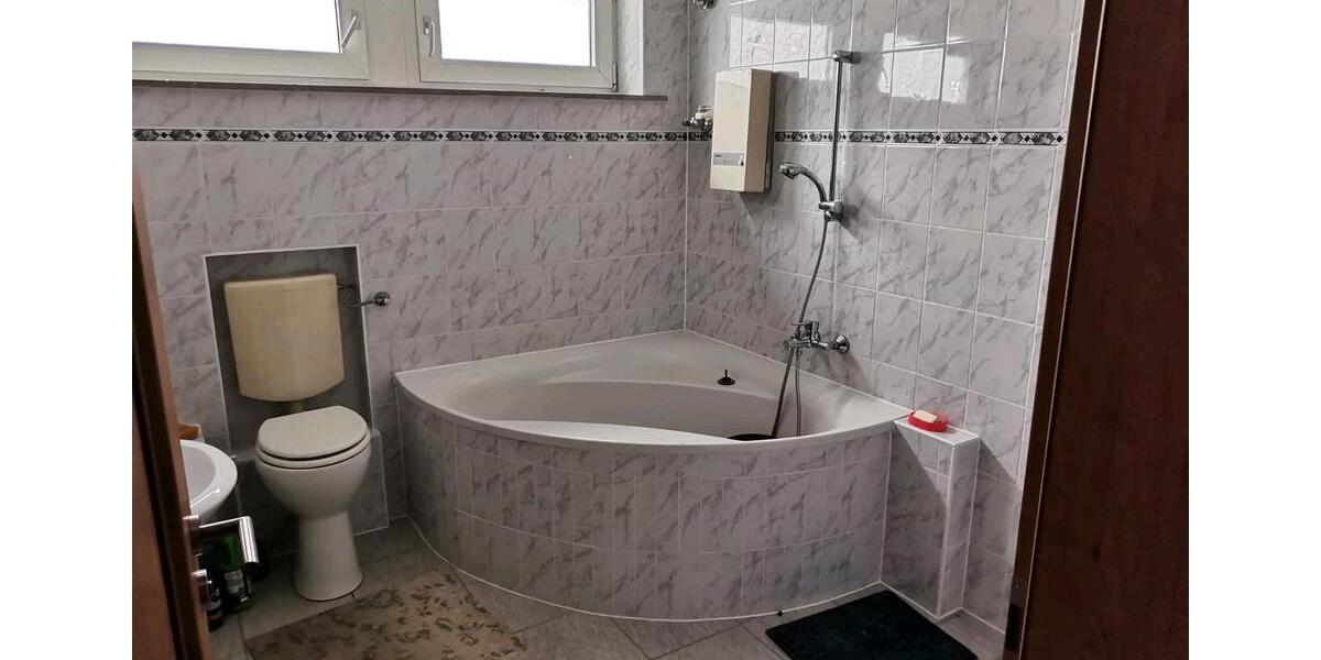 Etagenwohnung Marsberg - 1 Zimmer, 94 m&sup2;, 90.000&euro; | Angebot:26815408