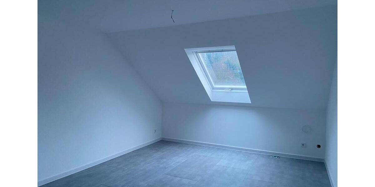 Dachgeschoßwohnung Büren - 4 Zimmer, 99 m&sup2;, 765&euro; | Angebot:24643844