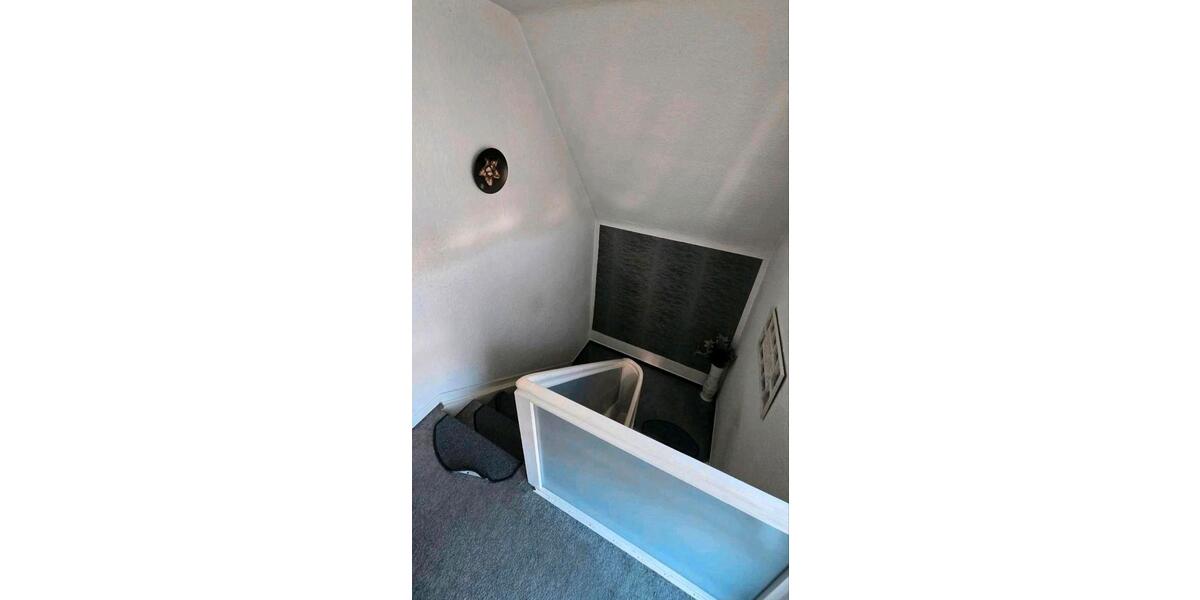 Einfamilienhaus Bad Driburg - 8 Zimmer, 220 m&sup2;, 320.000&euro; | Angebot:26939531