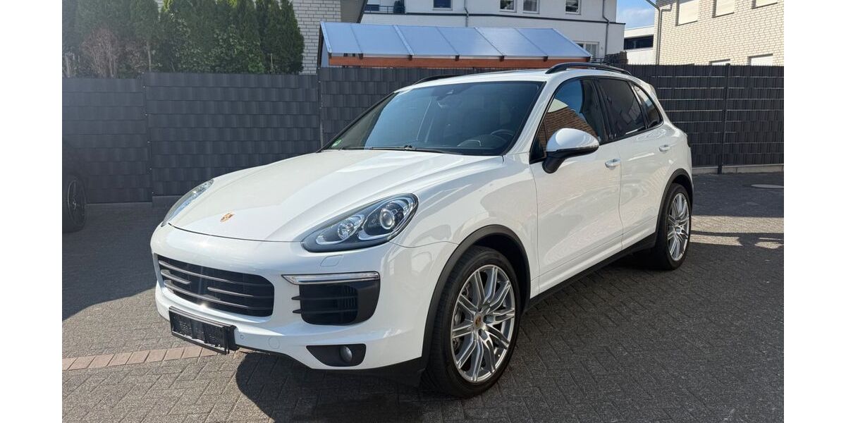 Porsche Cayenne 119.234 km 28.999 &euro; Schloß Holte-Stukenbrock 33758
