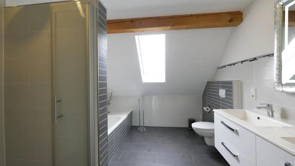 Bungalow Bad Lippspringe - 8 Zimmer, 260 m&sup2;, 590.000&euro; | Angebot:27160565
