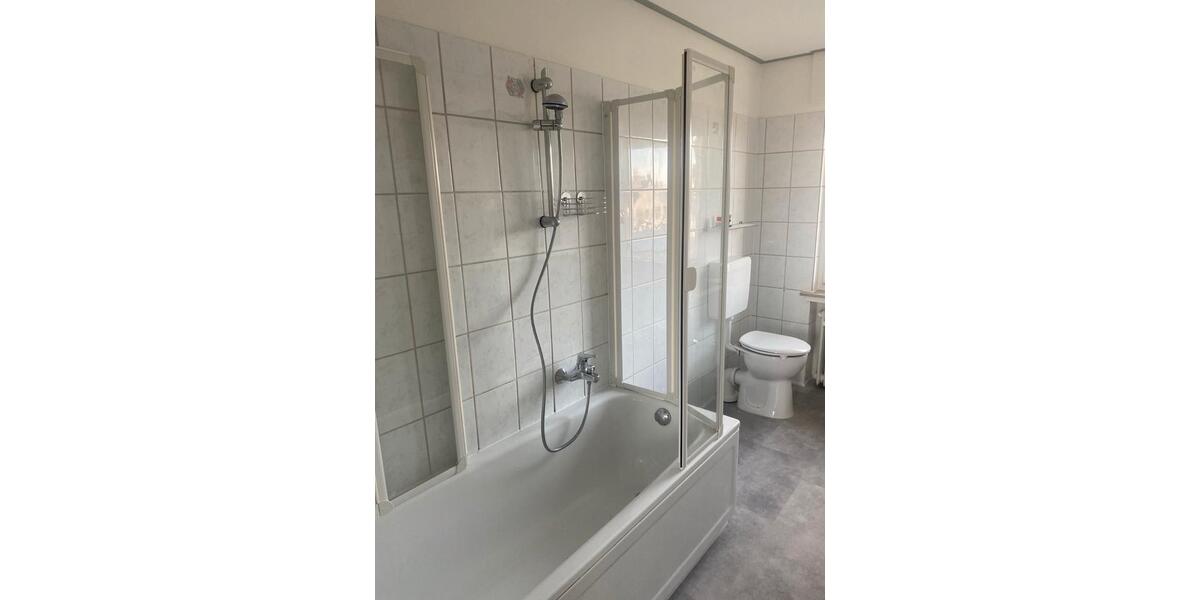 Etagenwohnung Detmold Hiddesen - 4 Zimmer, 100 m&sup2;, 285.000&euro; | Angebot:25391065