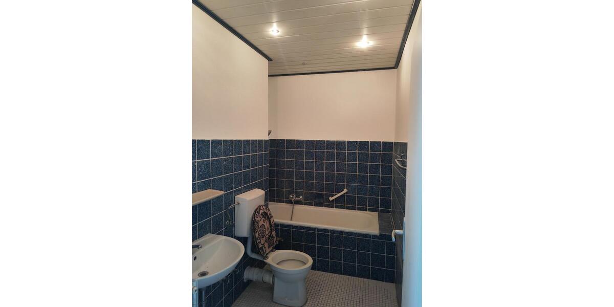 Erdgeschoßwohnung Paderborn - 4 Zimmer, 83 m&sup2;, 165.000&euro; | Angebot:27474944