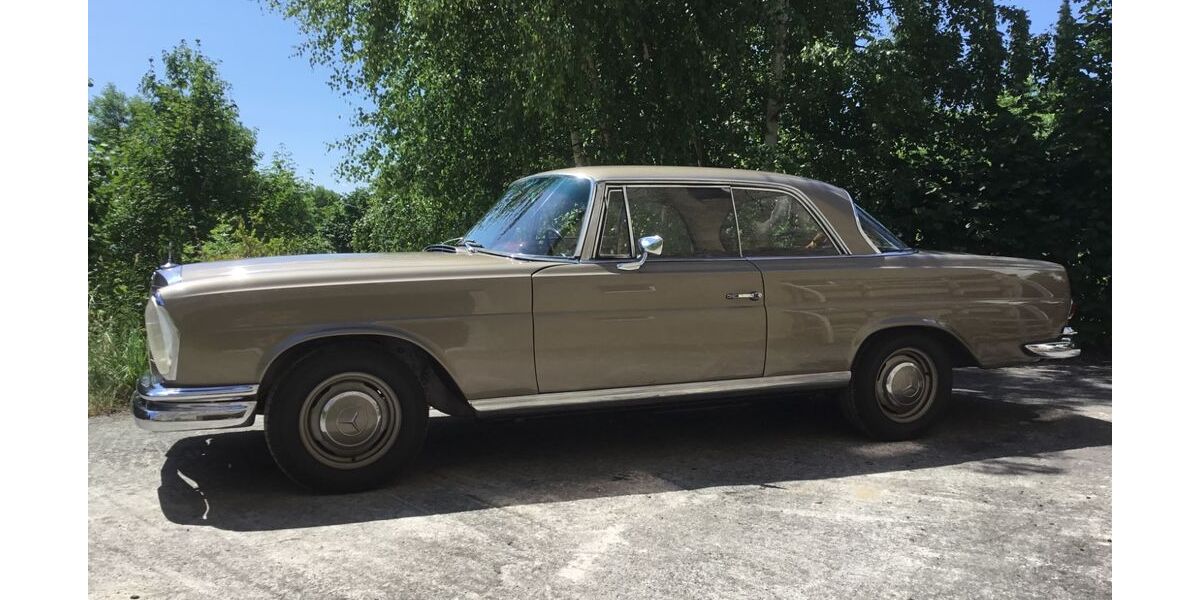 Mercedes-Benz 250 181.000 km 33.000 &euro; Büren 33142