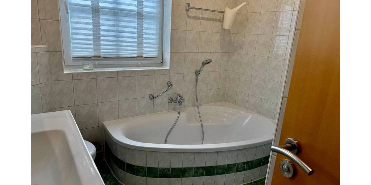 Einfamilienhaus Steinheim - 9 Zimmer, 291 m&sup2;, 650.000&euro; | Angebot:26731539