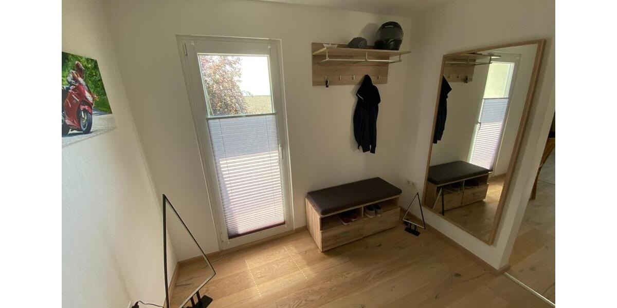 Dachgeschoßwohnung Detmold Hakedahl - 3 Zimmer, 90 m&sup2;, 139.000&euro; | Angebot:24814854