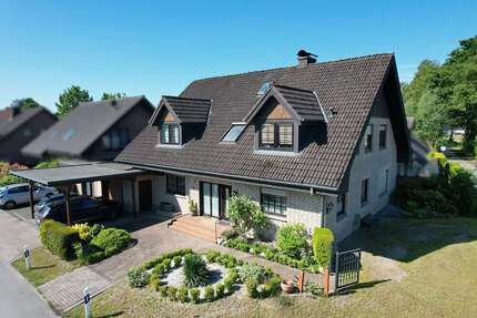 Haus Delbrück - 8 Zimmer, 255 m&sup2;, 465.000&euro; | Angebot:26841662