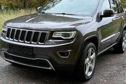 Jeep Grand Cherokee 252.600 km 11.500 € Paderborn 33104