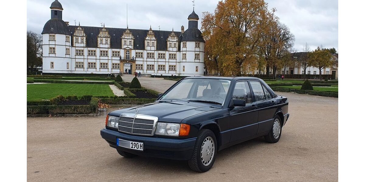 Mercedes-Benz 190 216.800 km 3.950 &euro; Paderborn 33104