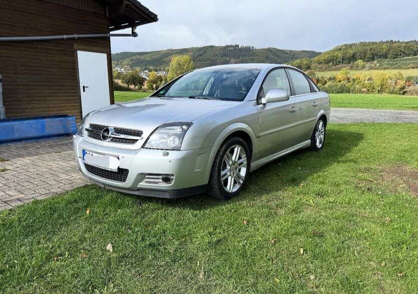 Opel Vectra 200.000 km 1.900 € Marsberg 34431