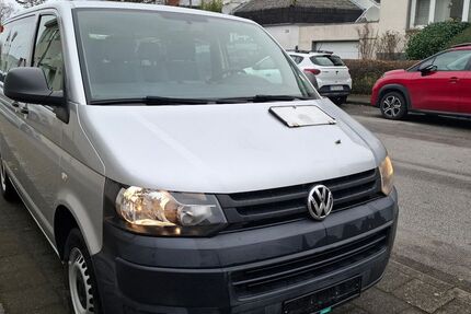 VW T5 Transporter 291.000 km 9.990 &euro; Paderborn 33100