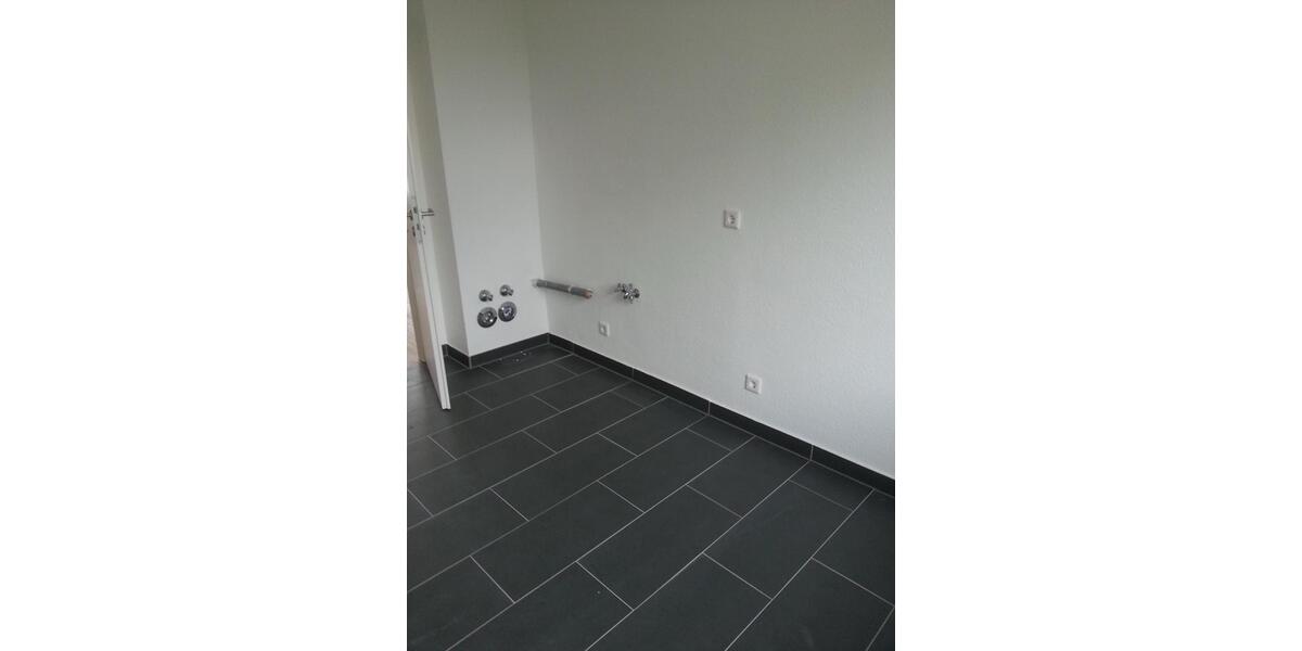 Dachgeschoßwohnung Paderborn - 3 Zimmer, 77 m&sup2;, 750&euro; | Angebot:26476688