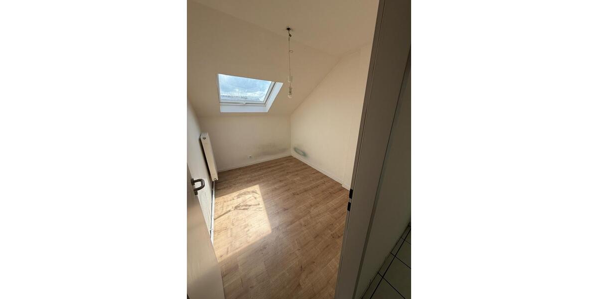 Dachgeschoßwohnung Paderborn Elsen - 2 Zimmer, 35 m&sup2;, 490&euro; | Angebot:26674866
