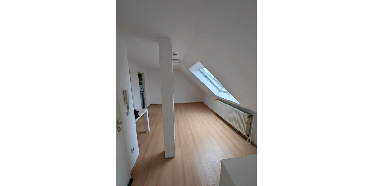 Dachgeschoßwohnung Paderborn - 2 Zimmer, 28 m&sup2;, 380&euro; | Angebot:26464232