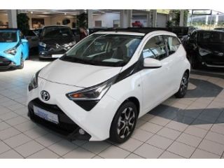 Toyota Aygo (X) 32.000 km 11.890 &euro; Paderborn 33104
