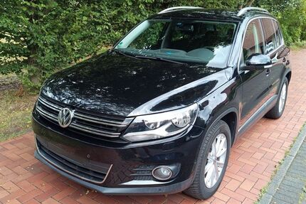 VW Tiguan 176.000 km 9.400 &euro; Schloß Holte-Stukenbrock 33758