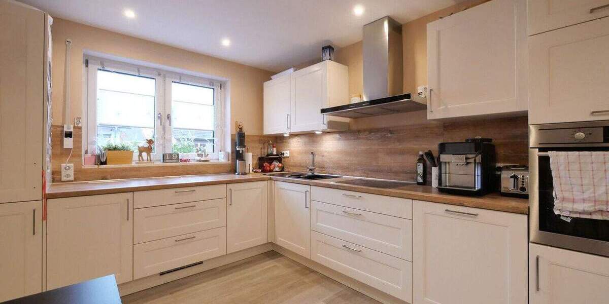 Familienfreundliche Doppelhaushälfte in Top Lage von Elsen 4 zimmer