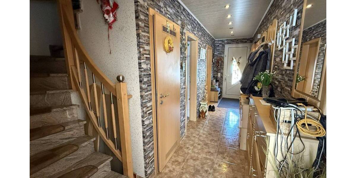 Reihenmittelhaus Paderborn Kernstadt - 4 Zimmer, 155 m&sup2;, 475.000&euro; | Angebot:26306011