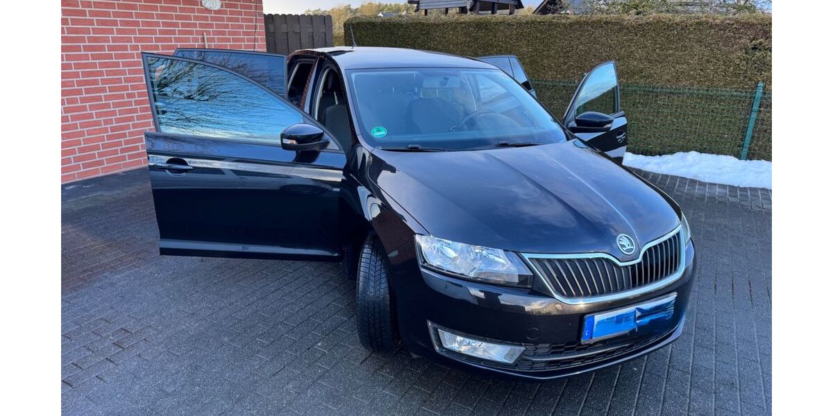 Skoda Rapid 136.000 km 6.750 &euro; Schloss holte 33758