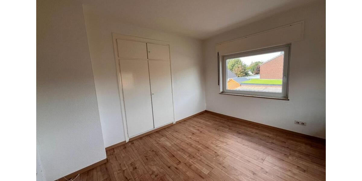 Doppelhaushälfte Lippstadt Garfeln - 5 Zimmer, 102 m&sup2;, 320.000&euro; | Angebot:27537376