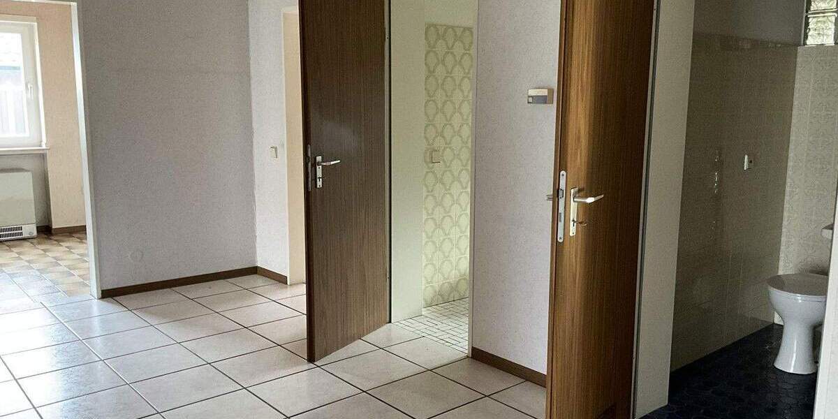 Mehrfamilienhaus, Wohnhaus Delbrück - 8 Zimmer, 210 m&sup2;, 360.000&euro; | Angebot:25654171