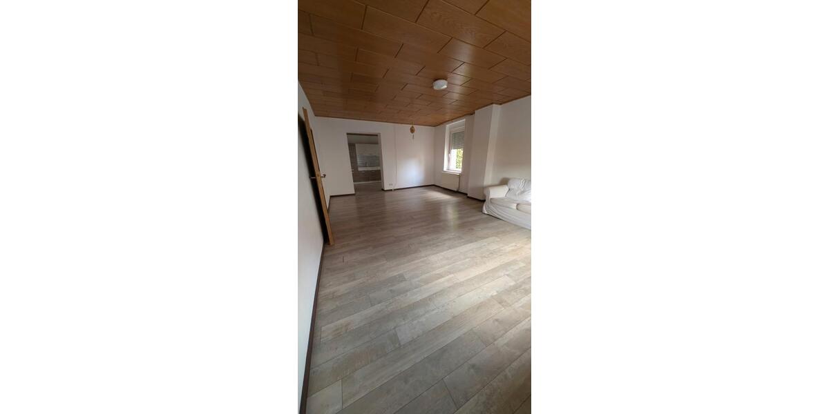 Etagenwohnung Steinheim - 5 Zimmer, 125 m&sup2;, 900&euro; | Angebot:27536573