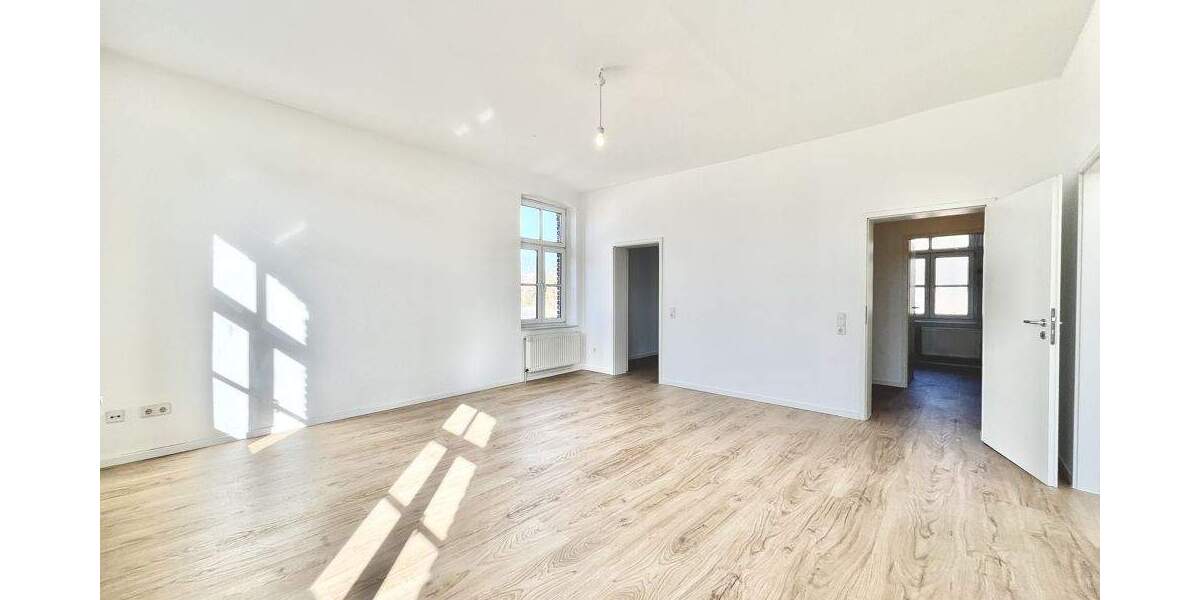 Etagenwohnung Detmold Innenstadt - 2 Zimmer, 69 m&sup2;, 600&euro; | Angebot:25694608
