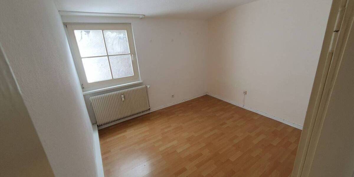 Etagenwohnung Detmold Innenstadt - 3 Zimmer, 59 m&sup2;, 450&euro; | Angebot:26903049