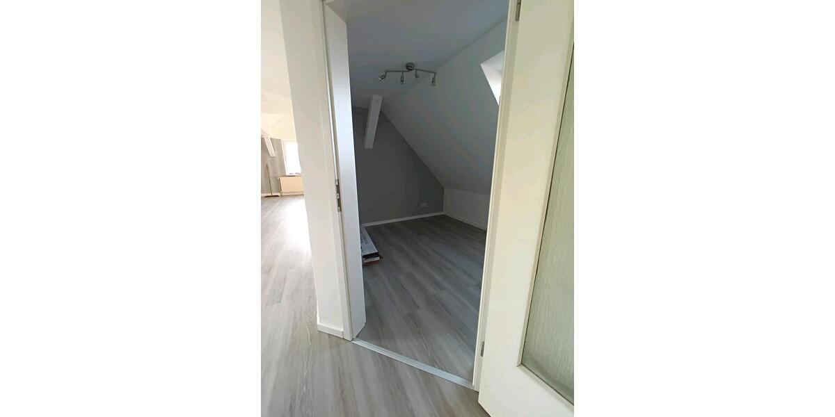 Dachgeschoßwohnung Paderborn Neuenbeken - 1 Zimmer, 55 m&sup2;, 525&euro; | Angebot:27611972