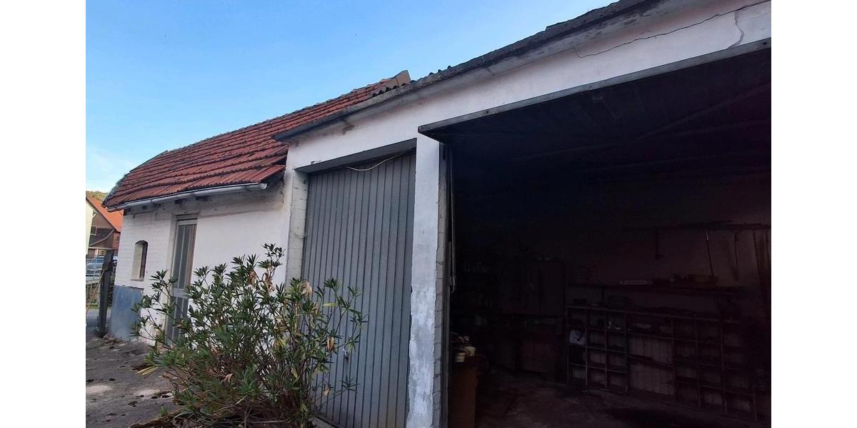 Einfamilienhaus Bad Driburg - 4 Zimmer, 730 m&sup2;, 126.000&euro; | Angebot:27426535