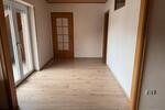 Etagenwohnung Salzkotten - 4 Zimmer, 120 m&sup2;, 1.350&euro; | Angebot:25146702