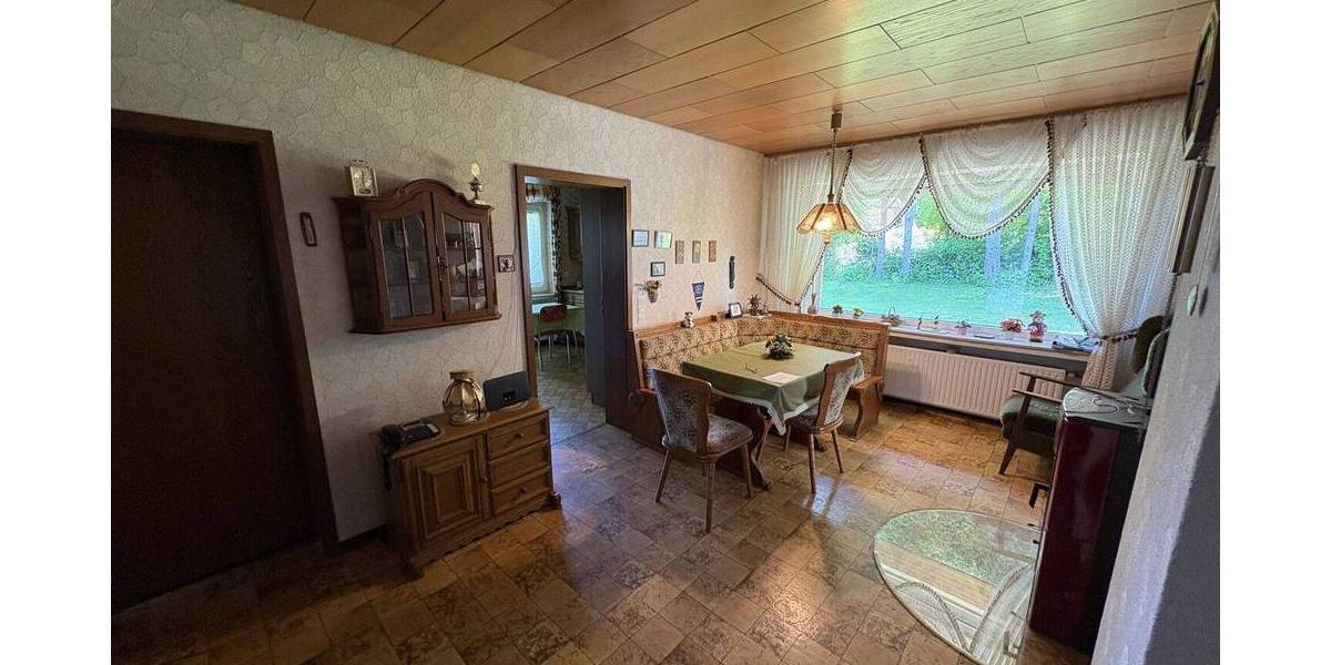 Mehrfamilienhaus, Wohnhaus Altenbeken - 8 Zimmer, 171 m&sup2;, 298.000&euro; | Angebot:26816526