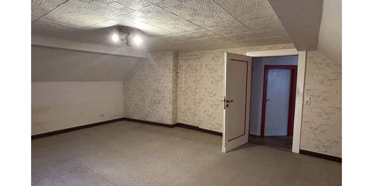 Einfamilienhaus Marsberg Niedermarsberg - 5 Zimmer, 140 m&sup2;, 150.000&euro; | Angebot:26724851