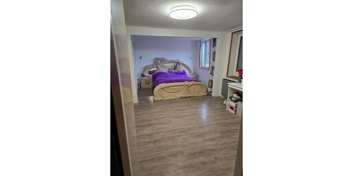 Mehrfamilienhaus, Wohnhaus Nieheim - 13 Zimmer, 420 m&sup2;, 210.000&euro; | Angebot:26058573