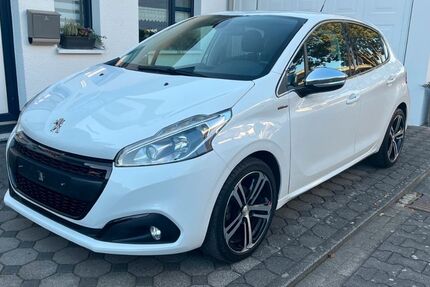 Peugeot 208 71.672 km 10.999 &euro; Paderborn 33100