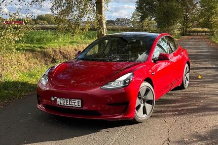 Tesla Model 3 115.000 km 20.000 € Schlangen 33189