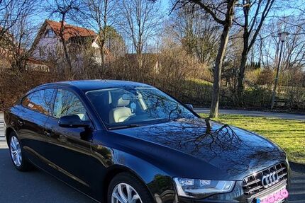 Audi A5 216.000 km 10.600 &euro; Schlangen 33189