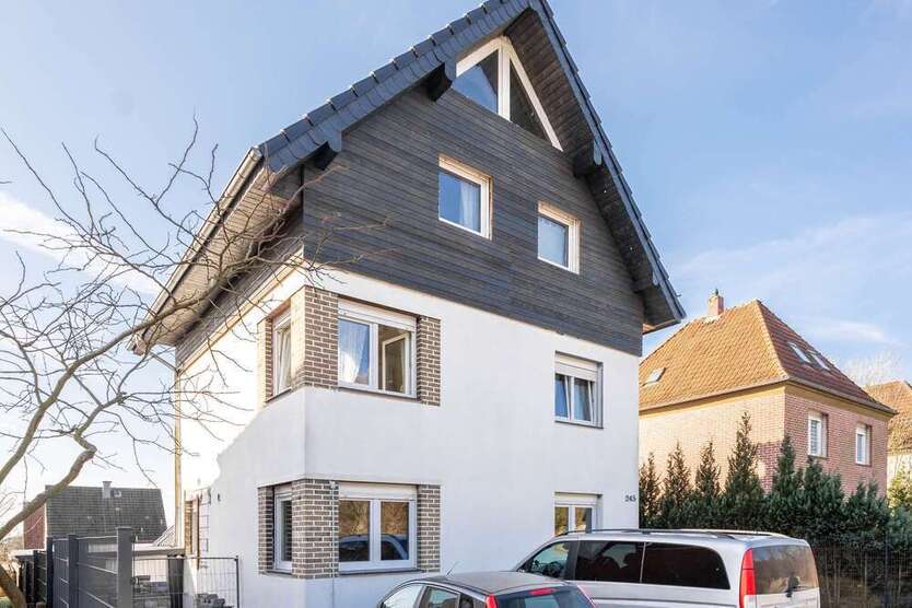 Haus zum Kaufen in Bielefeld 369.900 € 157.91 m²