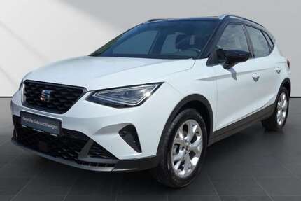 Seat Arona 23.594 km 22.990 &euro; Paderborn-Elsen 33104