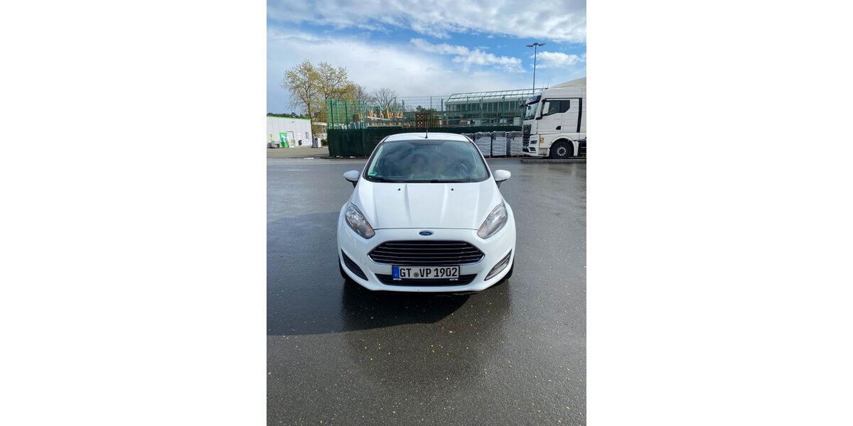 Ford Fiesta 119.000 km 4.800 &euro; Schloß Holte-Stukenbrock 33758
