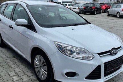 Ford Focus 152.300 km 4.500 &euro; Paderborn 33098