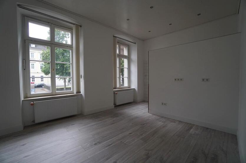 Büro- oder Praxisräume im Hochparterre in einem denkmalgeschützten Gebäude im Zentrum von Detmold