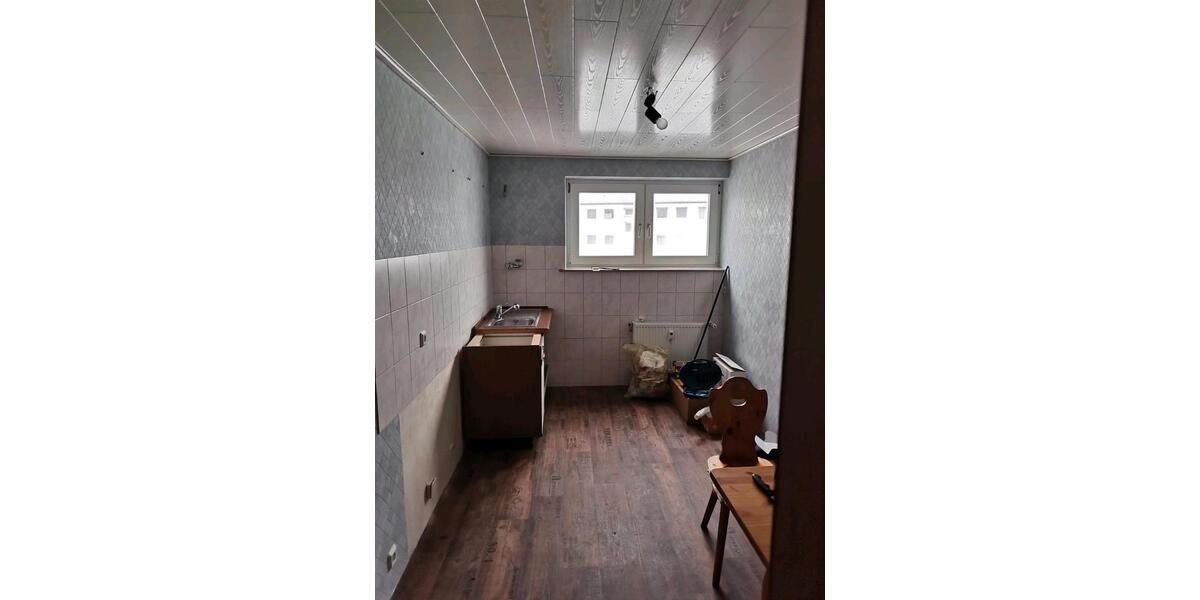 Etagenwohnung Marsberg - 1 Zimmer, 94 m&sup2;, 90.000&euro; | Angebot:26815408