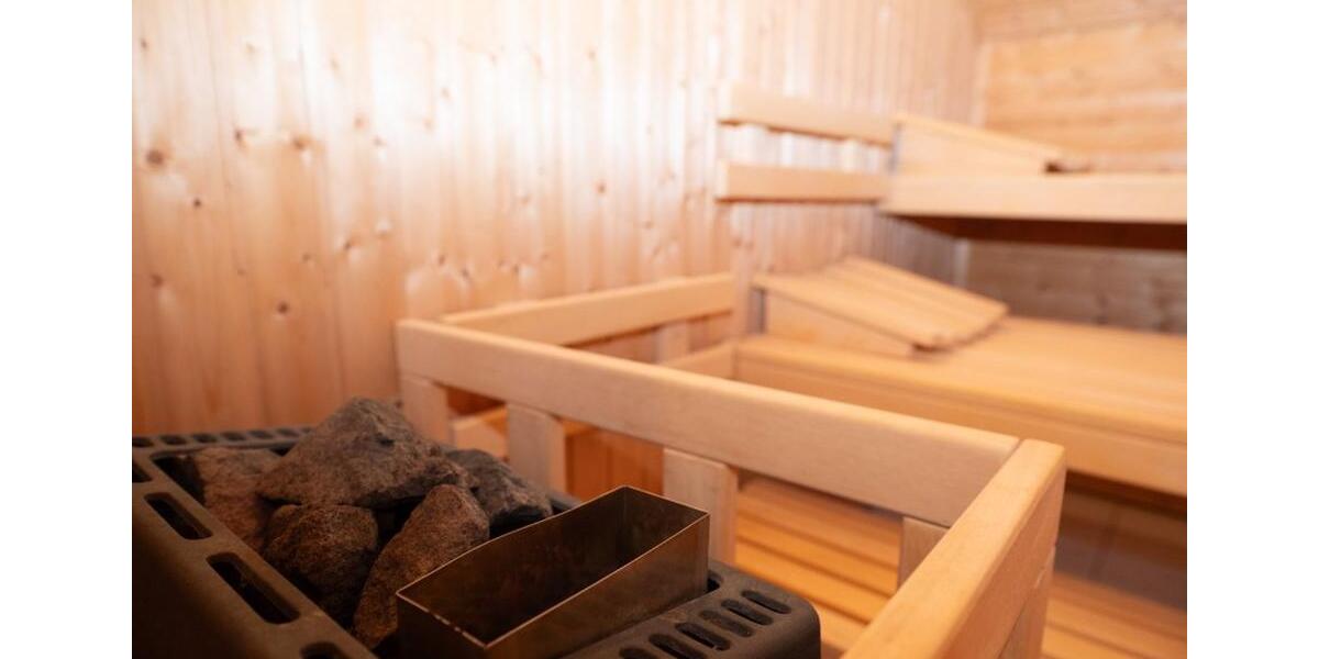 Einfamilienhaus Bad Wünnenberg - 14 Zimmer, 330 m&sup2;, 420.000&euro; | Angebot:24292514