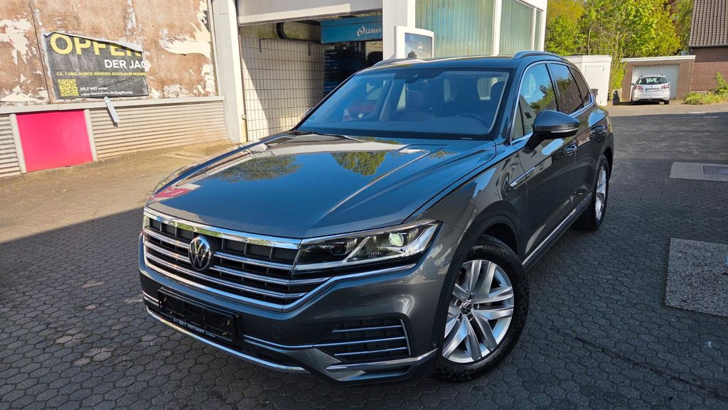 VW Touareg 165.000 km 28.800 &euro; Salzkotten 33154