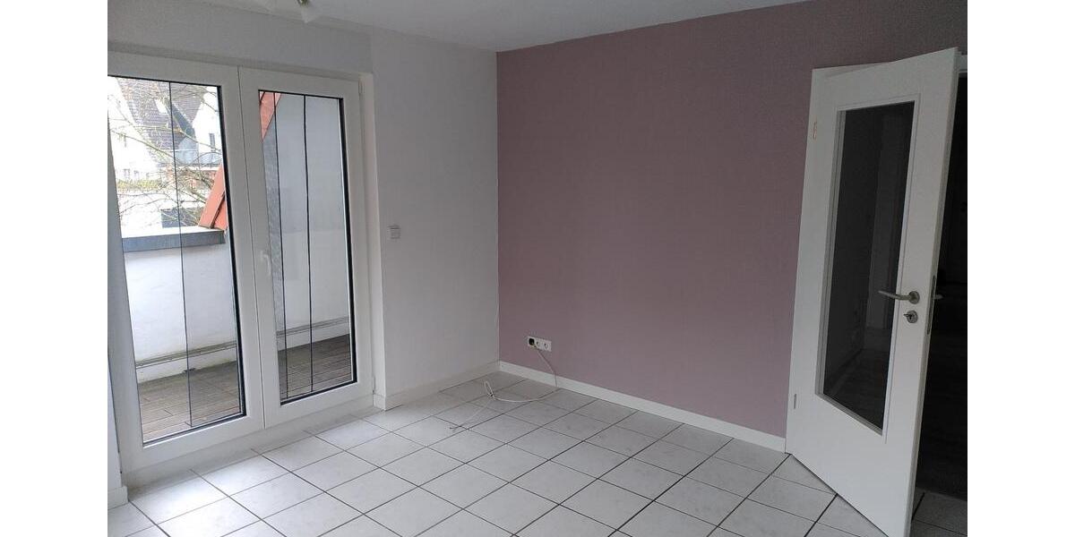 Dachgeschoßwohnung Paderborn - 3 Zimmer, 70 m&sup2;, 236.500&euro; | Angebot:25171734