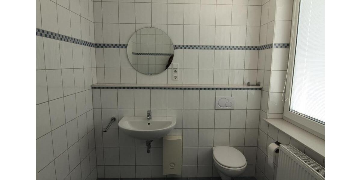 Büro mit Küche, Balkon und Parkplatz in Paderborn zimmer