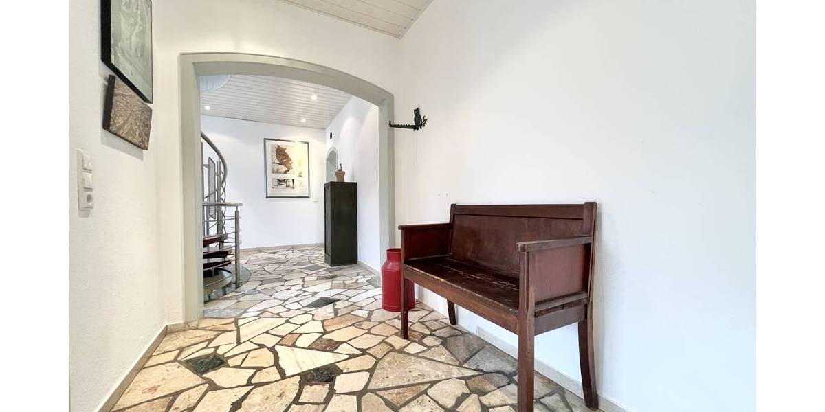 Einfamilienhaus Detmold Diestelbruch - 6 Zimmer, 219 m&sup2;, 525.000&euro; | Angebot:26081142