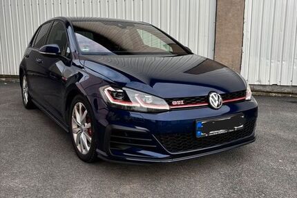 VW Golf 105.000 km 19.300 &euro; Büren 33142